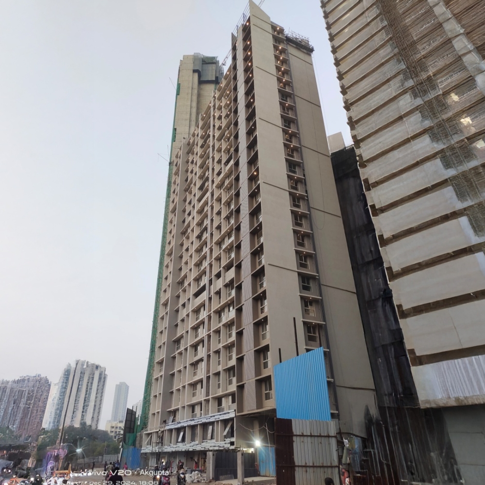 Flats in Kandivali West